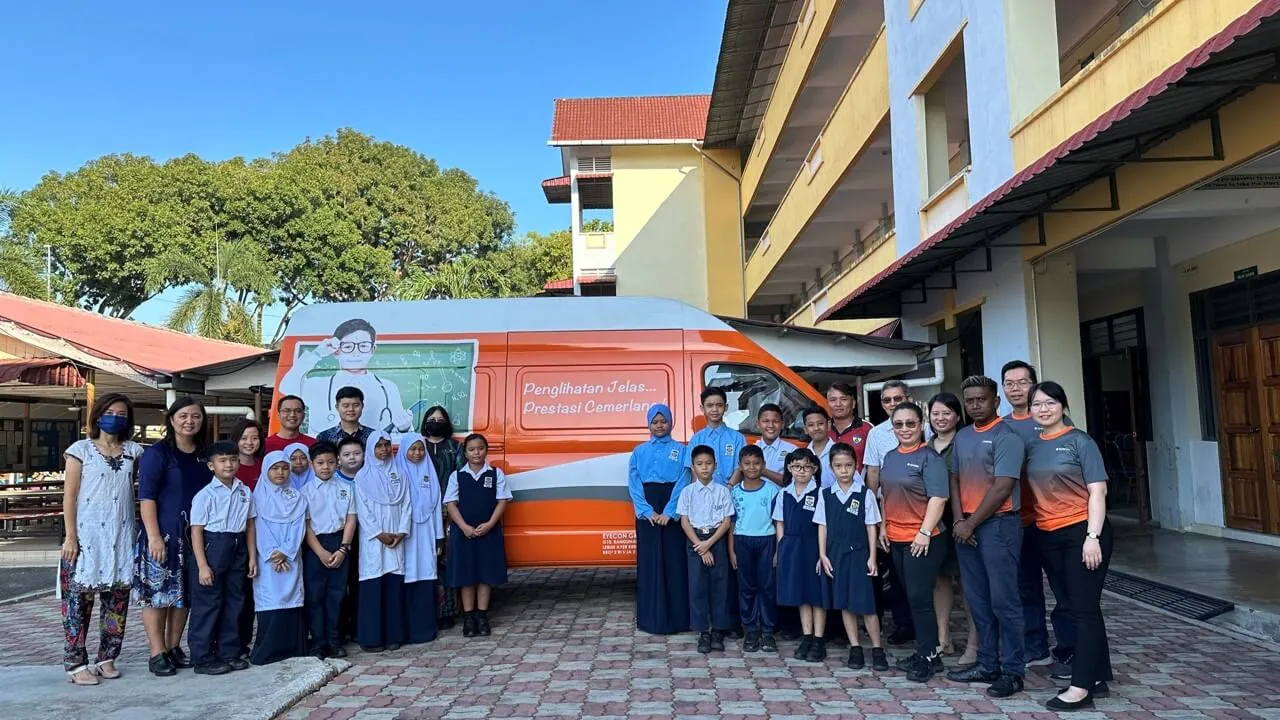 Eyecon is dedicated to supporting the community by providing vision care and eye screenings for underprivileged groups through our Corporate Responsibility Programme (CRP).