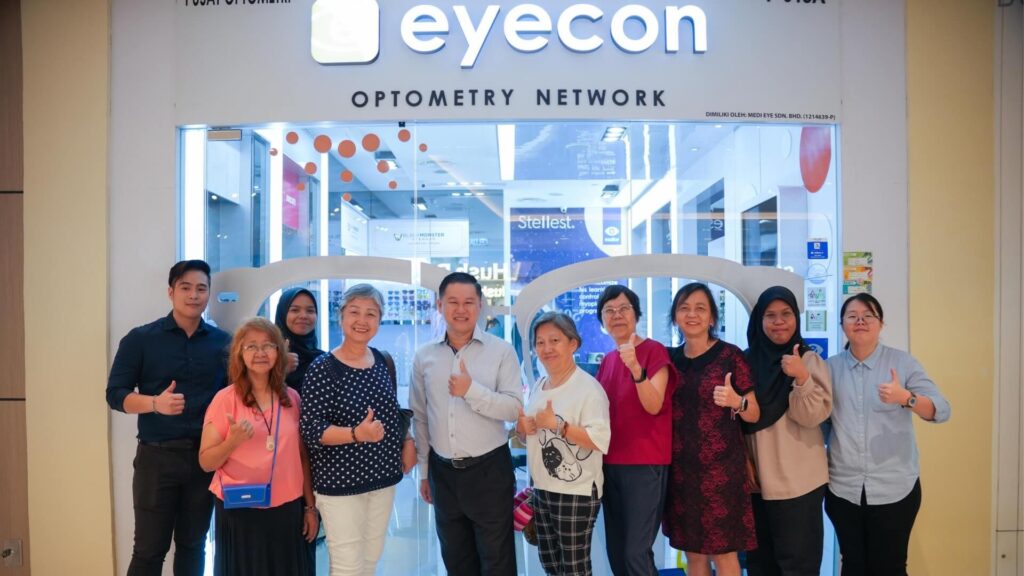 Eyecon’s team of professional optometrists delivers expert, personalized eye care using the latest technology and best practices.